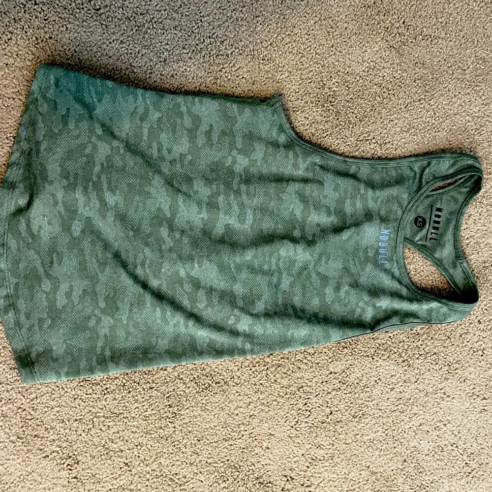 Nobull tank camo no longer available size Xs